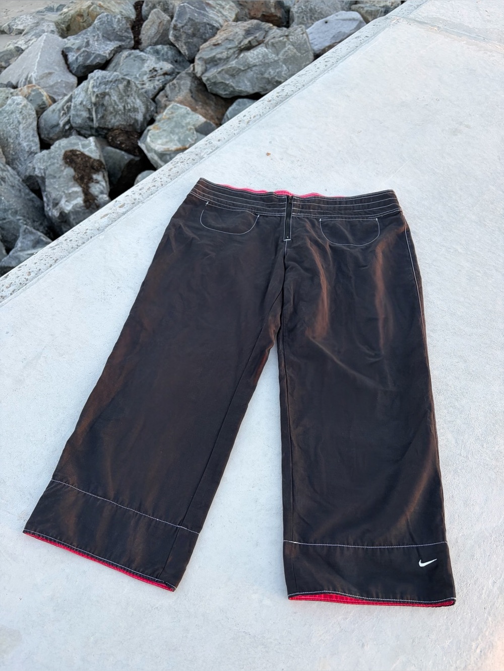 Vintage Y2K Nike Utility Capris with Embroidered Nike Swoosh Logo